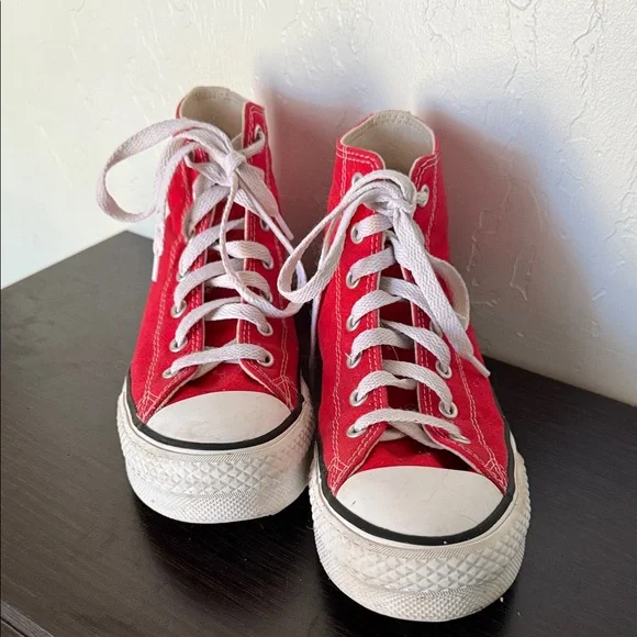 Chuck Taylor All Star EVA Lift Canvas Platform | Red | Size Youth 4 - Picture 3 of 10